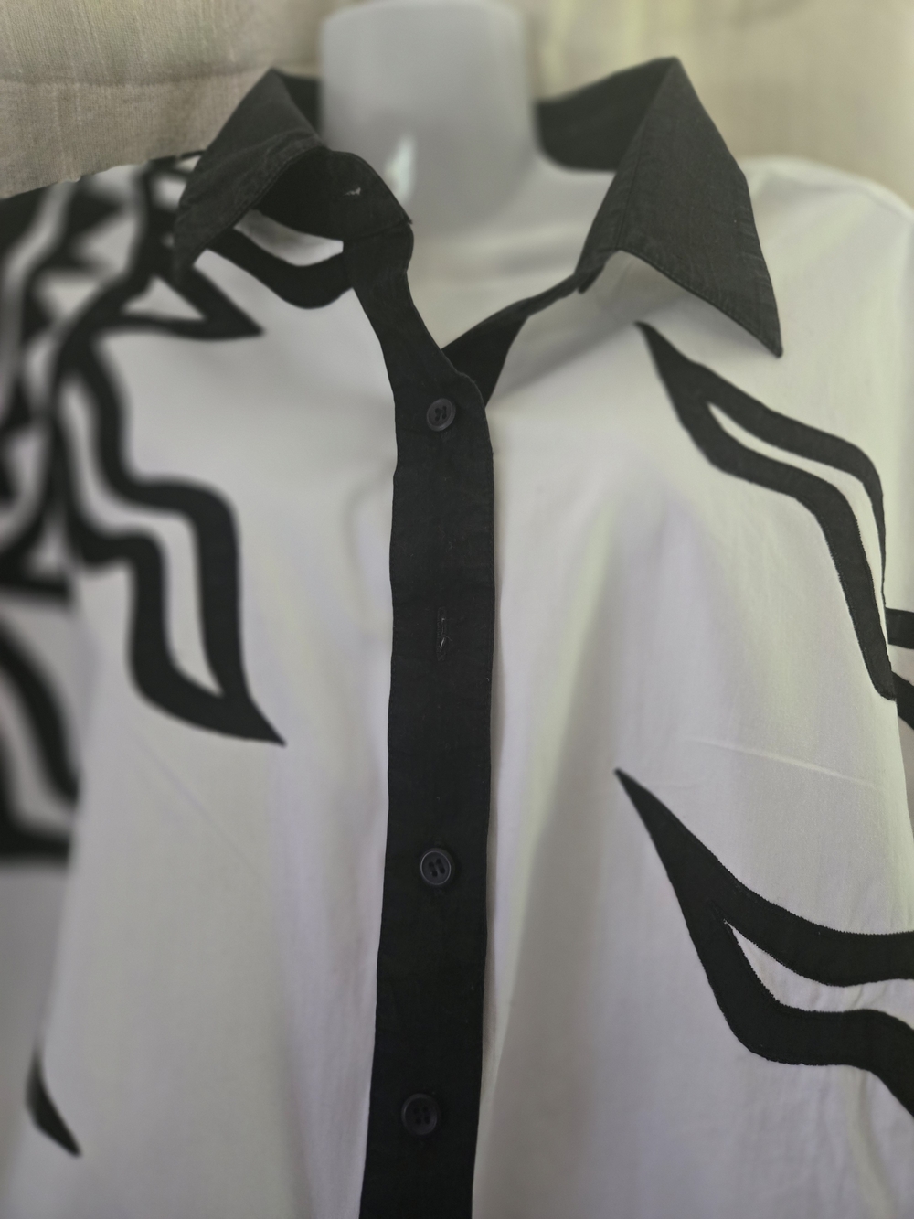 womens or Men's Black & White Button-Up Shirt